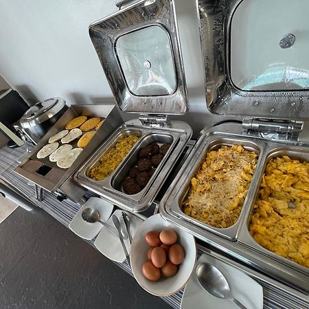 Hotel Bh El Poblado Медельин Экстерьер фото