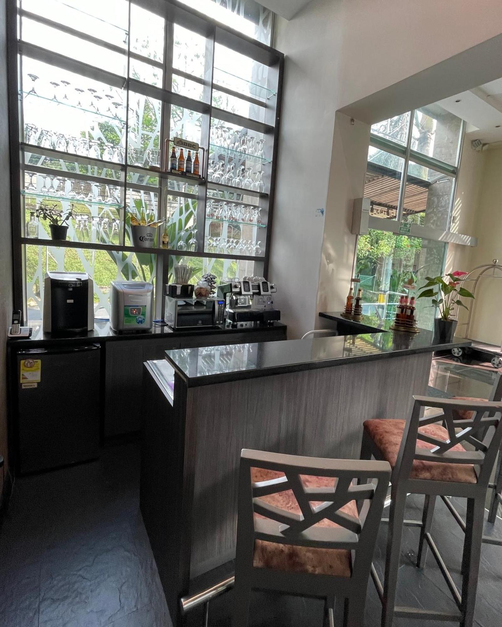 Hotel Bh El Poblado Медельин Экстерьер фото