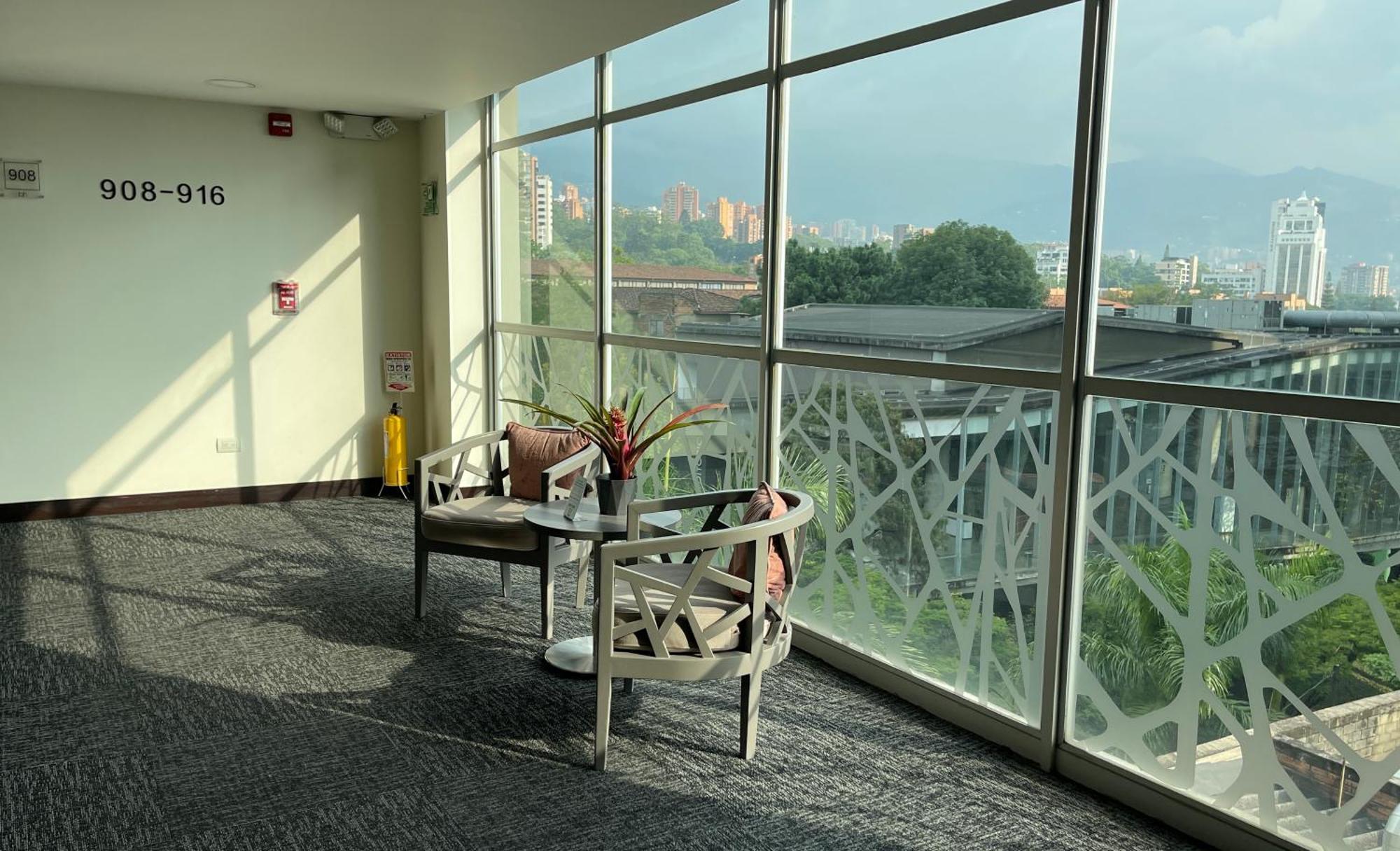 Hotel Bh El Poblado Медельин Экстерьер фото
