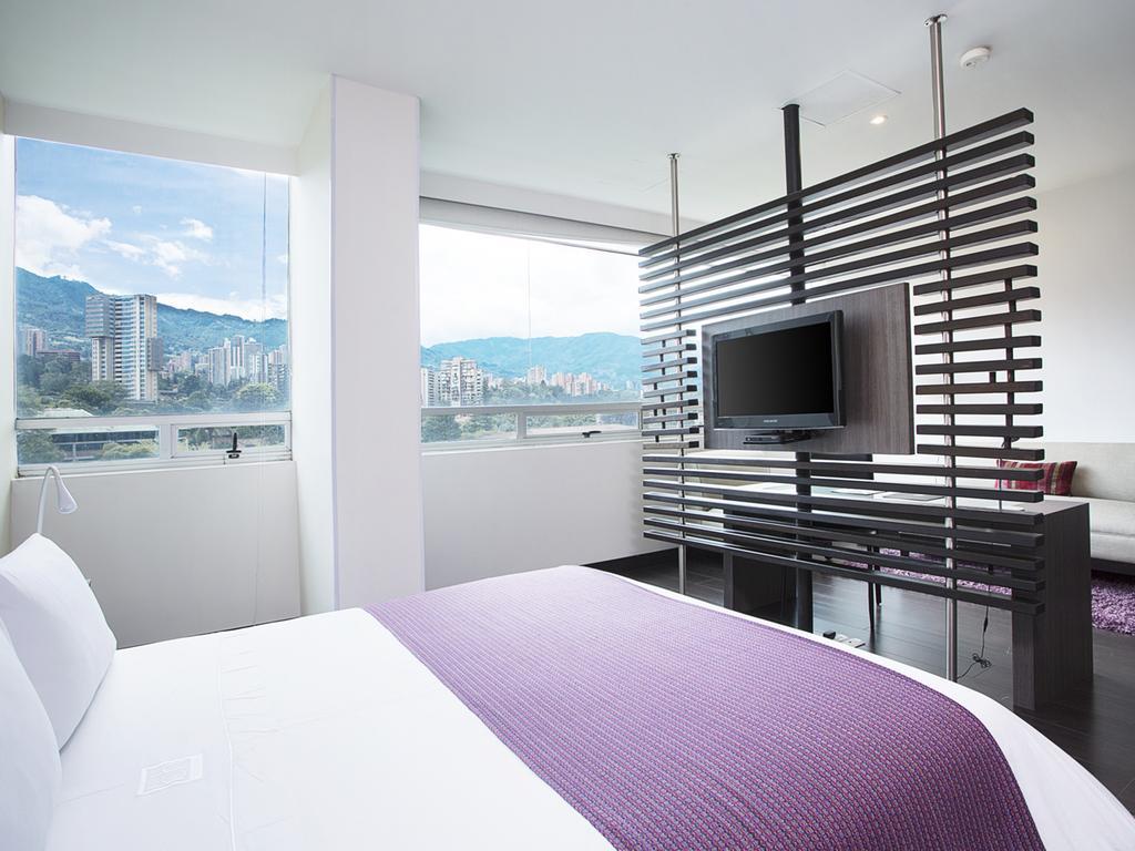 Hotel Bh El Poblado Медельин Экстерьер фото